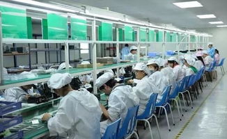 智能浪潮下的藍領(lǐng)之路 工廠工人如何應(yīng)對自動化轉(zhuǎn)型與職業(yè)中介的新角色